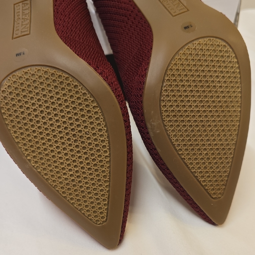 Alfani Scarlet Knit Pointed-Toe Pumps in Wine Red - Picture 4 of 7